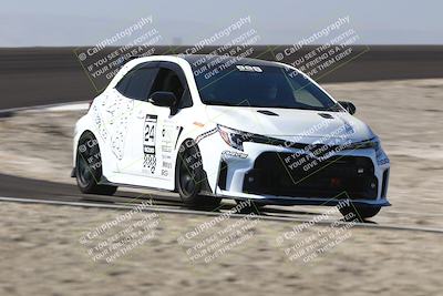 media/Nov-08-2025-Speed Ventures (Sat) [[1c7a6332f5]]/Orange/Session 2 (Turn 2)/